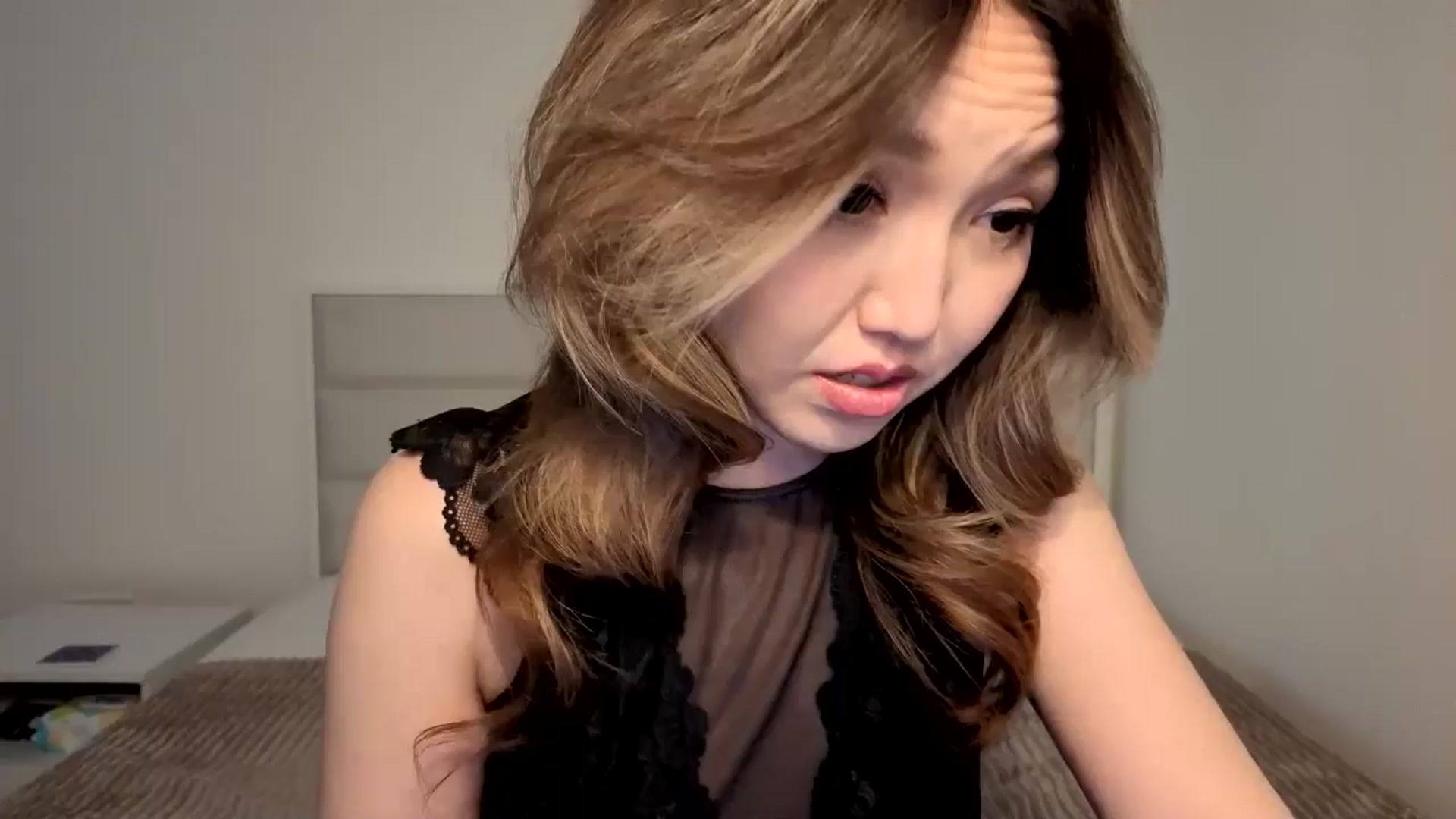 Gallery image thumbnail from Mellifluous_'s myfreecams stream on, 04/10/2026, 08:40 image 8 of 20