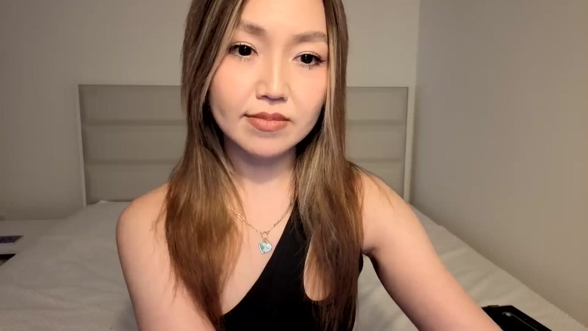 Gallery image thumbnail from Mellifluous_'s myfreecams stream on, 04/12/2026, 09:11 image 17 of 20