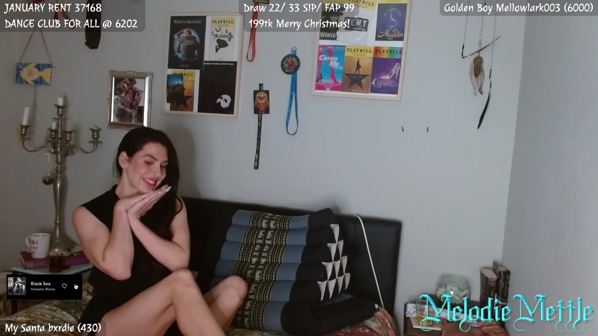 Gallery image thumbnail from MelodieMettle's myfreecams stream on, 12/25/2023, 02:49 image 12 of 20