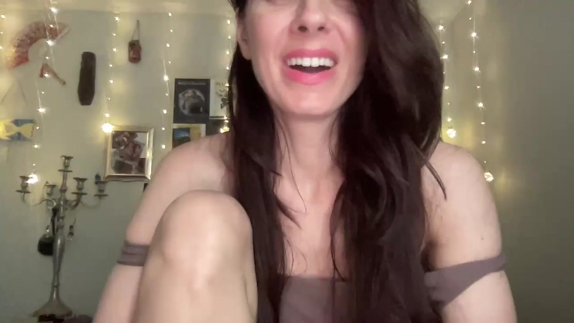 Gallery image thumbnail from MelodieMettle's myfreecams stream on, 08/31/2024, 15:38 image 19 of 20