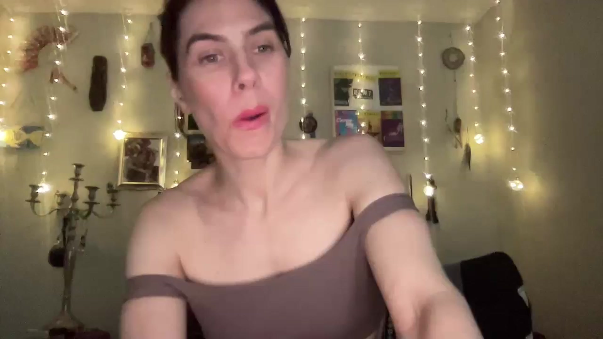 Gallery image thumbnail from MelodieMettle's myfreecams stream on, 08/31/2024, 15:38 image 1 of 20