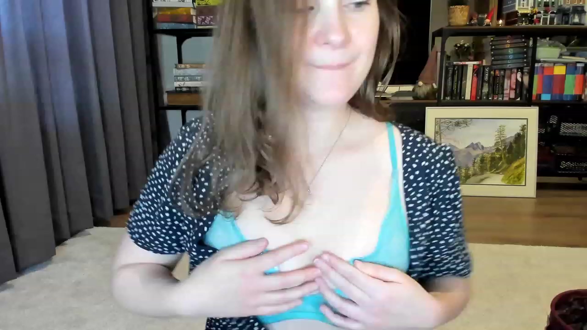 Gallery image thumbnail from MelodyNoir's myfreecams stream on, 12/04/2023, 10:03 image 16 of 20