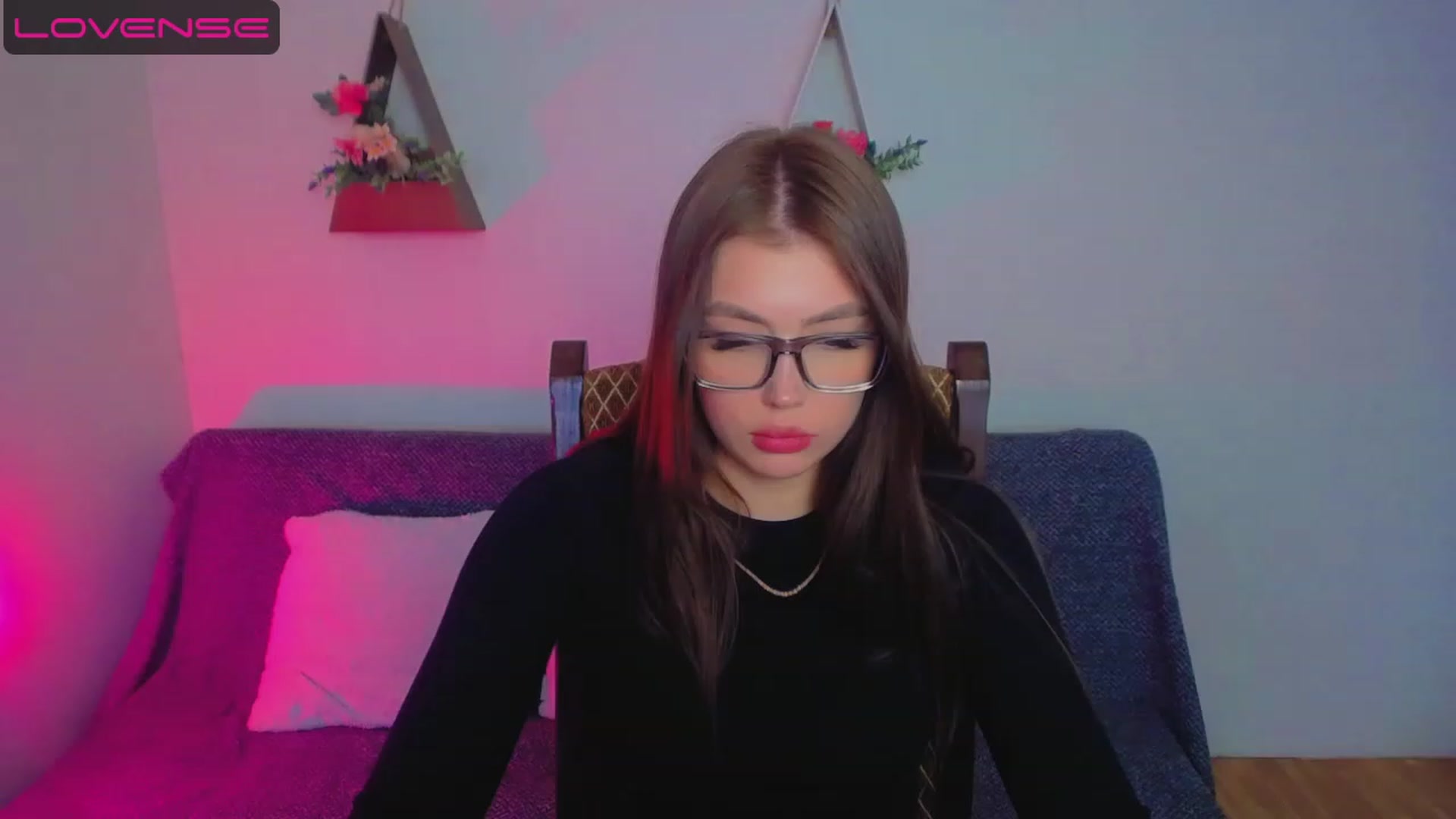 Gallery image thumbnail from MelodyStarr's myfreecams stream on, 04/18/2023, 10:11 image 17 of 20