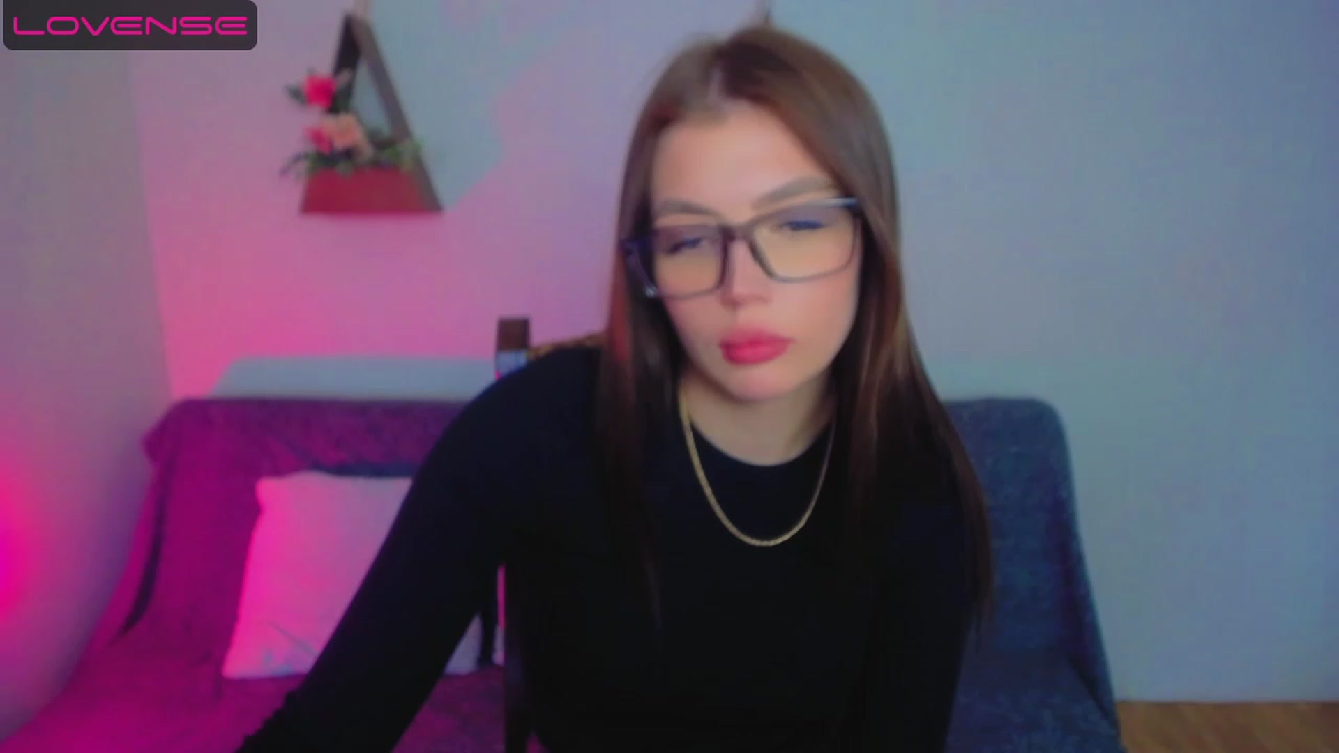 Gallery image thumbnail from MelodyStarr's myfreecams stream on, 04/18/2023, 10:11 image 10 of 20