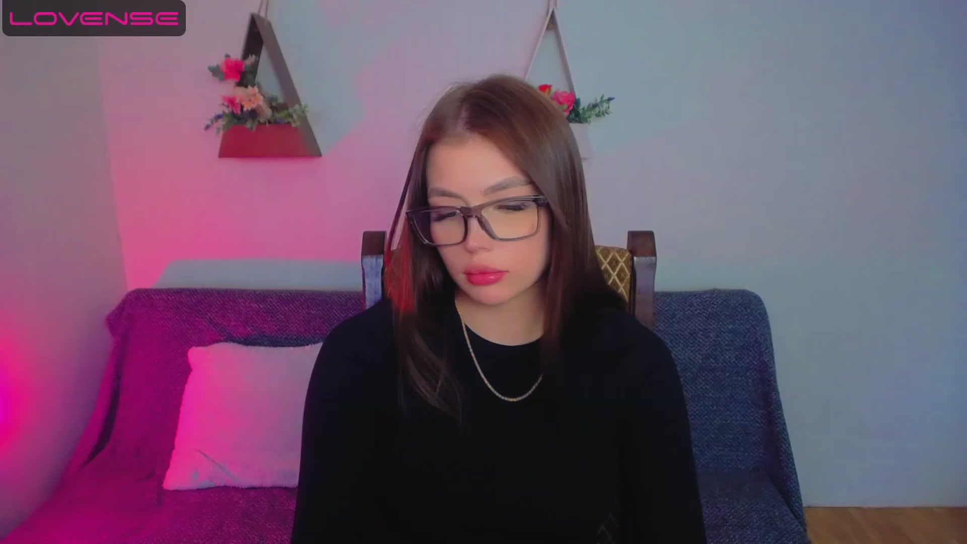 Gallery image thumbnail from MelodyStarr's myfreecams stream on, 04/18/2023, 10:11 image 3 of 20