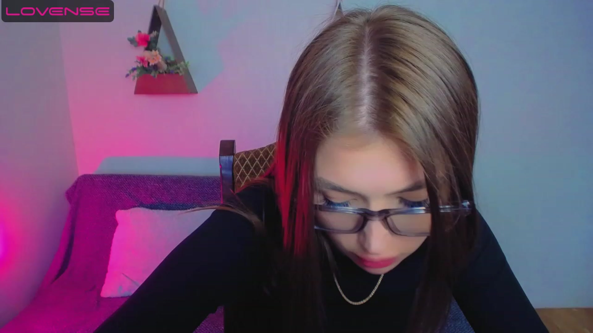 Gallery image thumbnail from MelodyStarr's myfreecams stream on, 04/18/2023, 10:11 image 16 of 20
