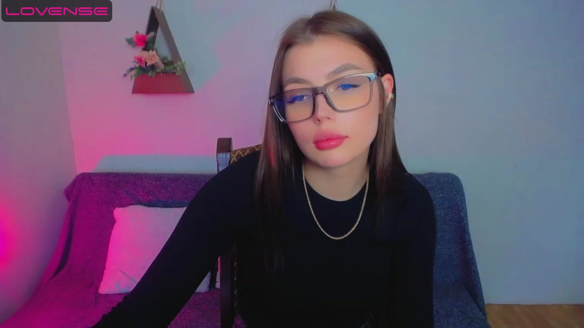 Gallery image thumbnail from MelodyStarr's myfreecams stream on, 04/18/2023, 10:11 image 8 of 20