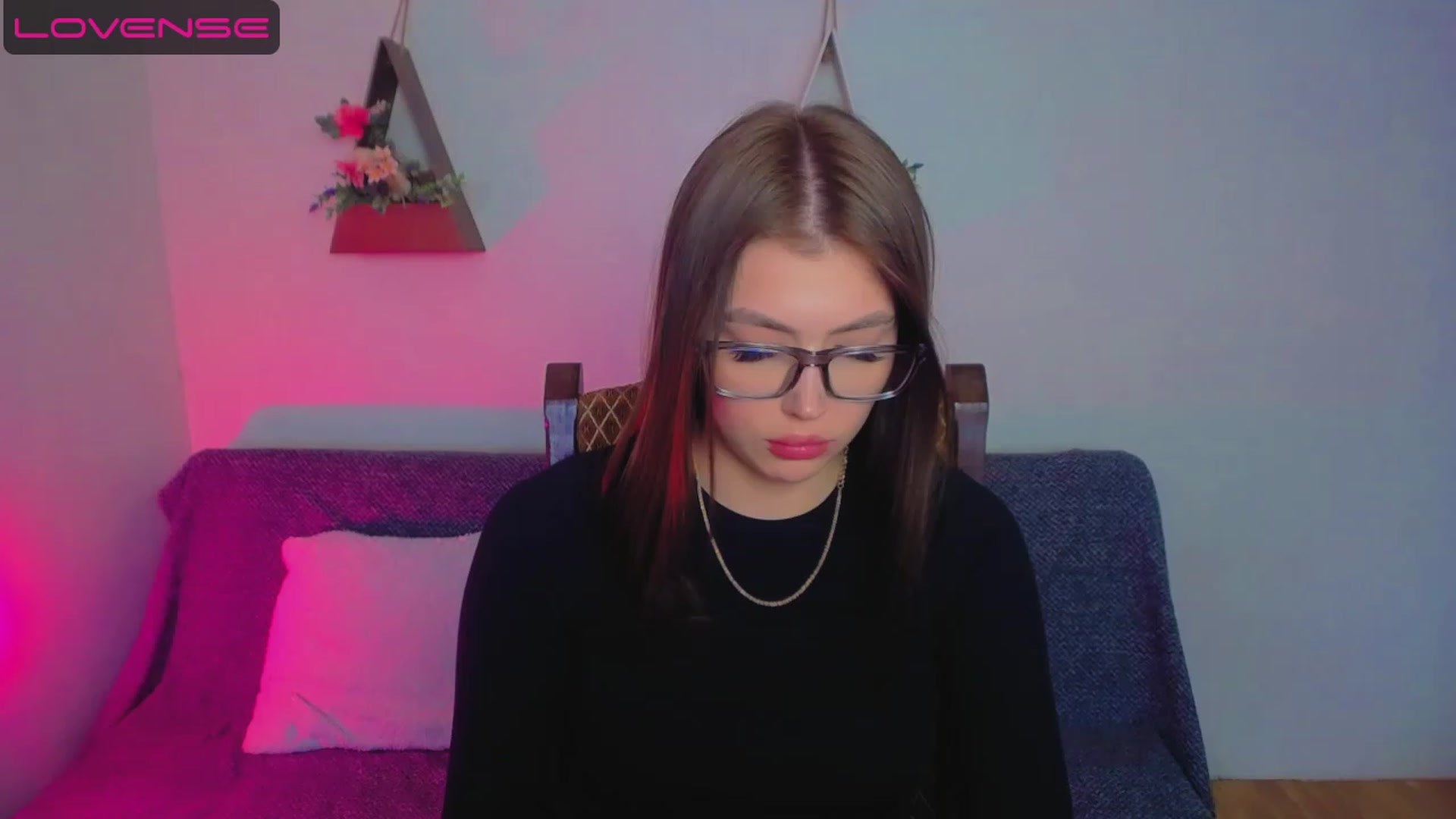 Gallery image thumbnail from MelodyStarr's myfreecams stream on, 04/18/2023, 10:11 image 1 of 20