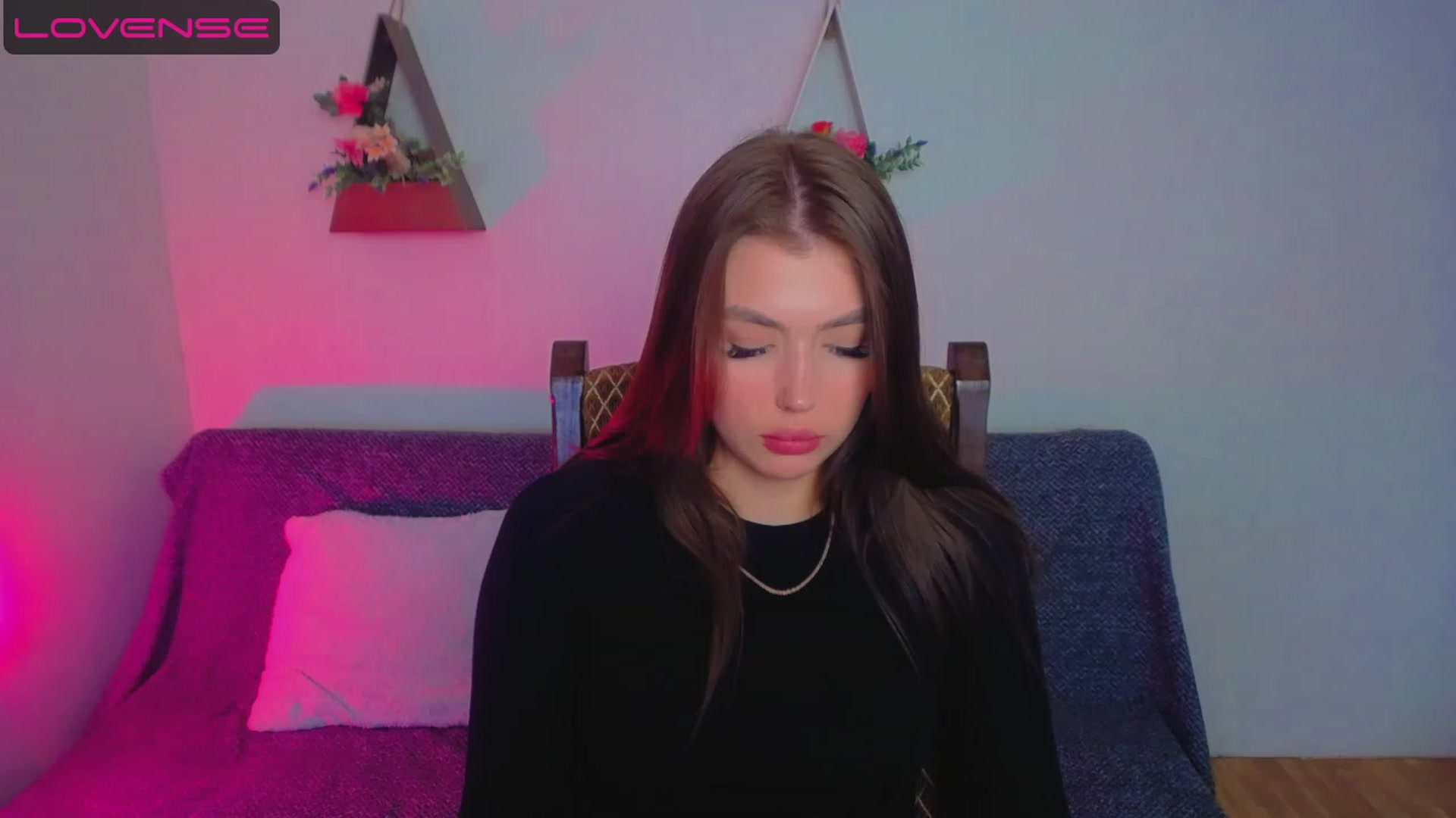 Gallery image thumbnail from MelodyStarr's myfreecams stream on, 04/18/2023, 10:11 image 18 of 20