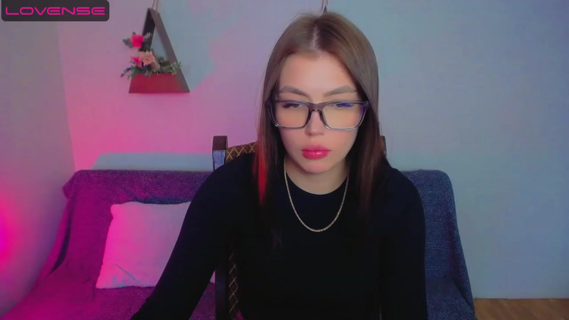 Gallery image thumbnail from MelodyStarr's myfreecams stream on, 04/18/2023, 10:11 image 7 of 20