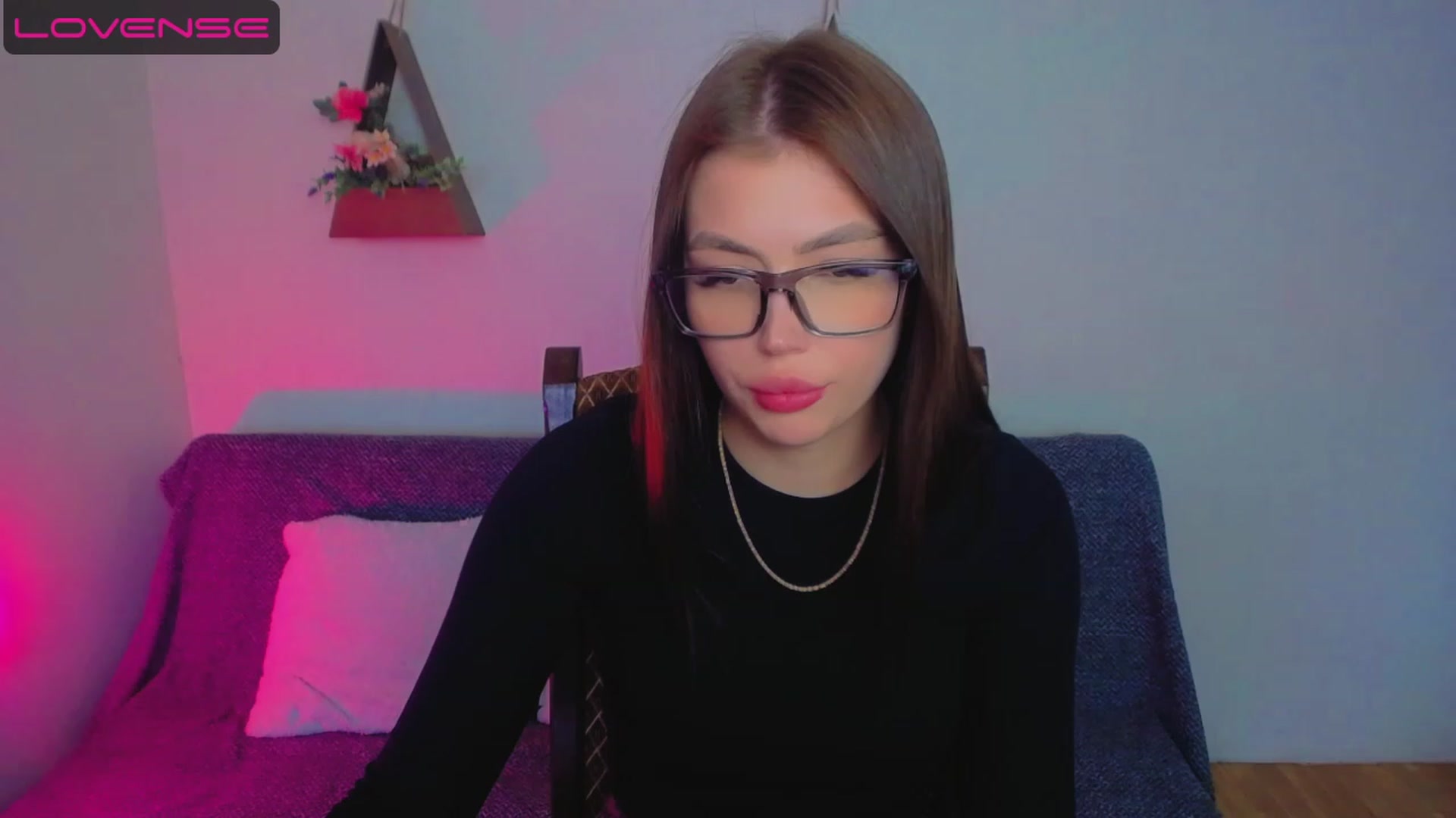 Gallery image thumbnail from MelodyStarr's myfreecams stream on, 04/18/2023, 10:11 image 6 of 20