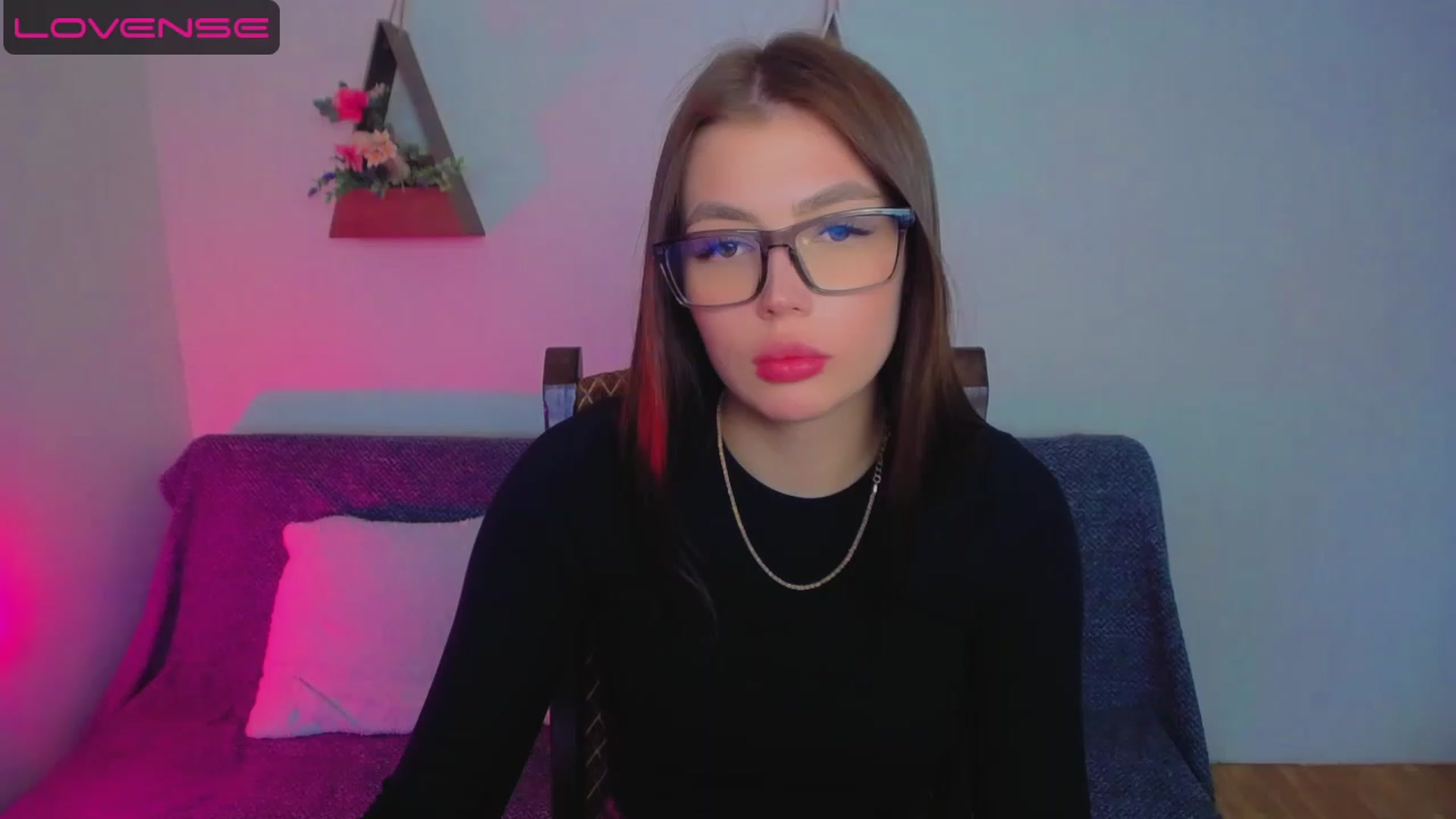 Gallery image thumbnail from MelodyStarr's myfreecams stream on, 04/18/2023, 10:11 image 5 of 20
