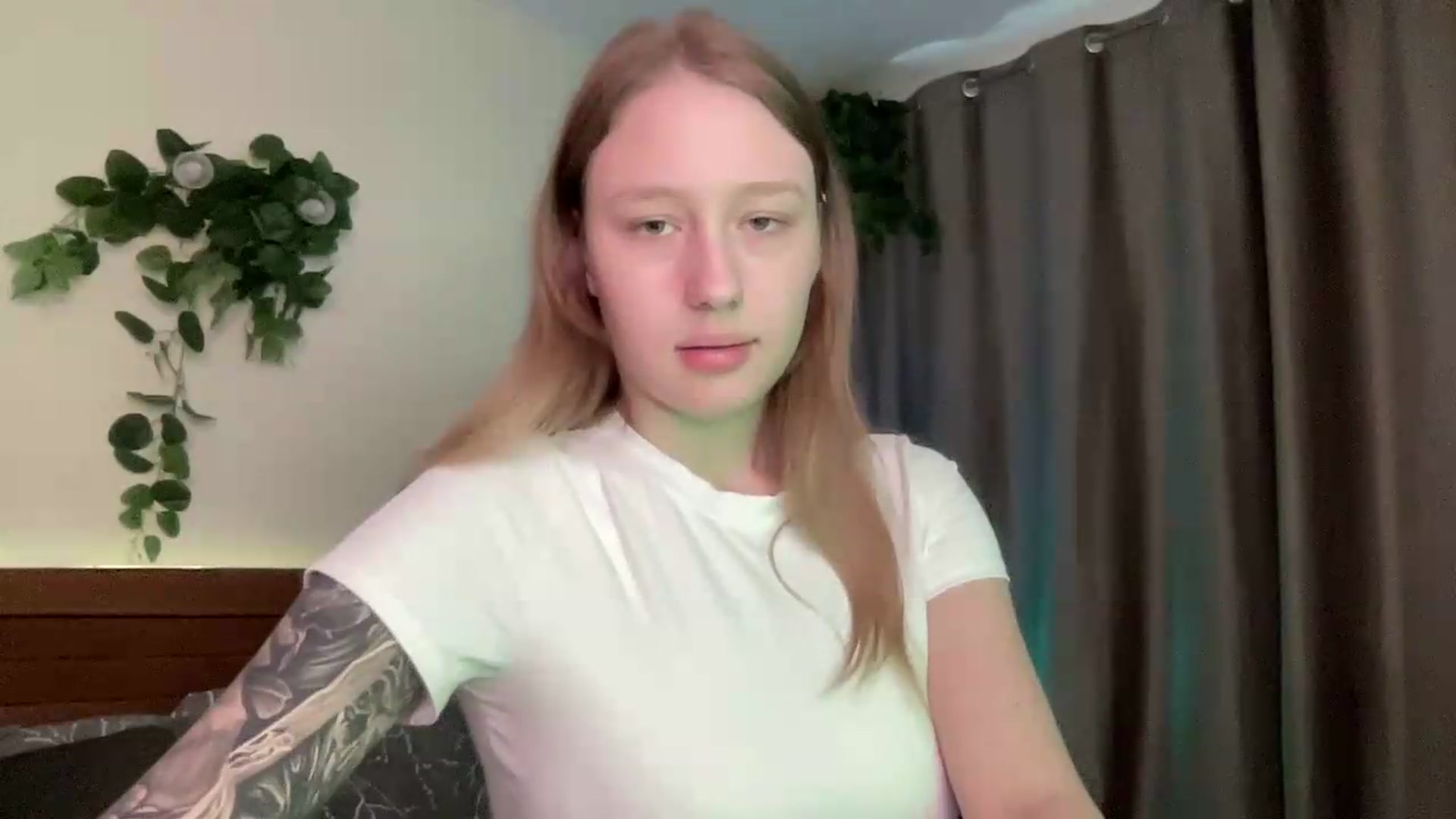 Gallery image thumbnail from Melody_Sabre's myfreecams stream on, 08/14/2026, 07:31 image 6 of 20