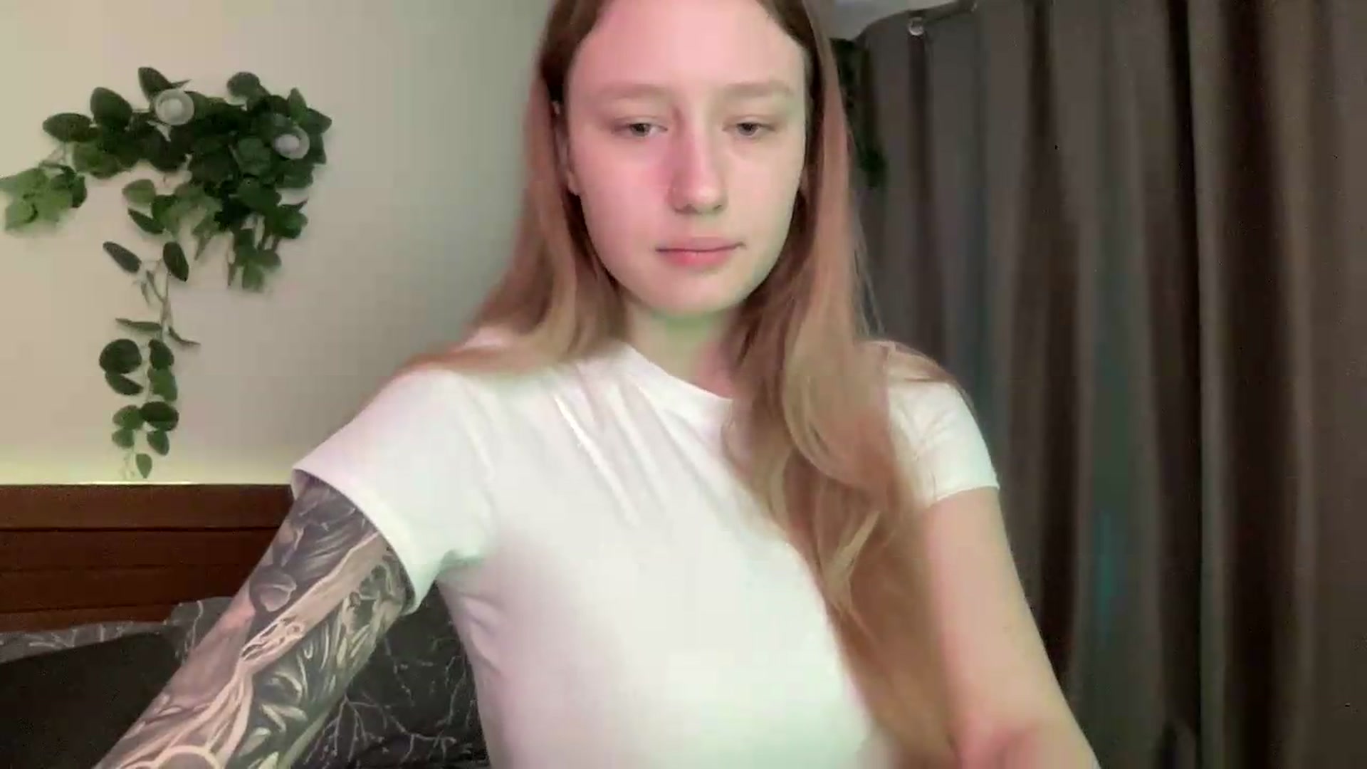 Gallery image thumbnail from Melody_Sabre's myfreecams stream on, 08/14/2026, 07:31 image 19 of 20