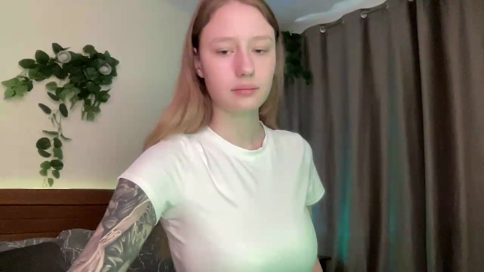 Gallery image thumbnail from Melody_Sabre's myfreecams stream on, 08/14/2026, 07:31 image 13 of 20
