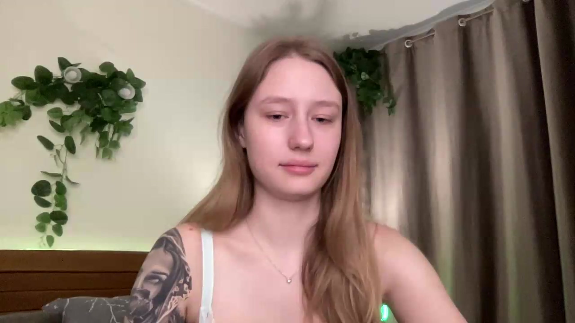 Gallery image thumbnail from Melody_Sabre's myfreecams stream on, 08/14/2026, 09:53 image 9 of 20