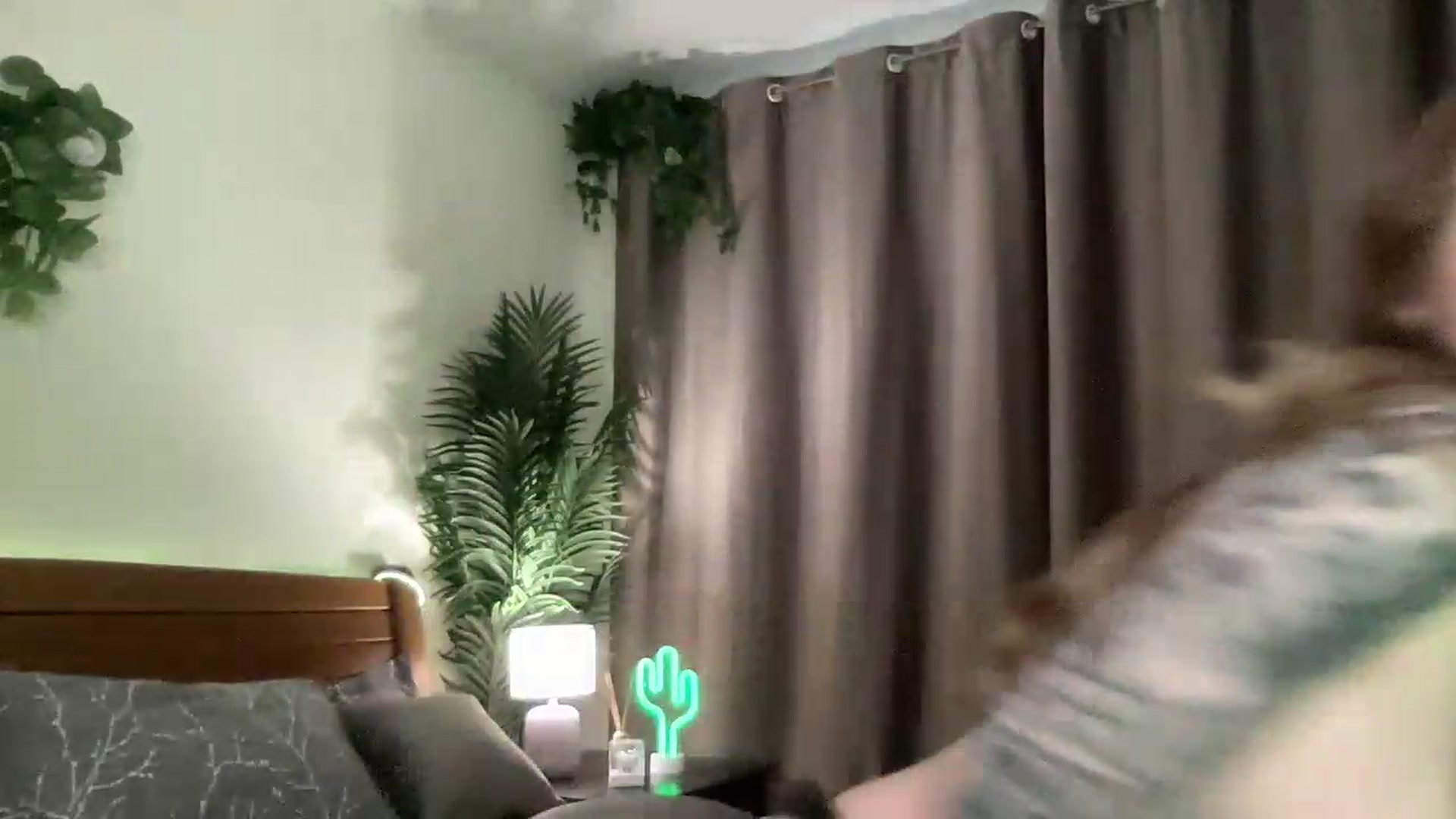 Gallery image thumbnail from Melody_Sabre's myfreecams stream on, 08/15/2026, 08:27 image 2 of 20