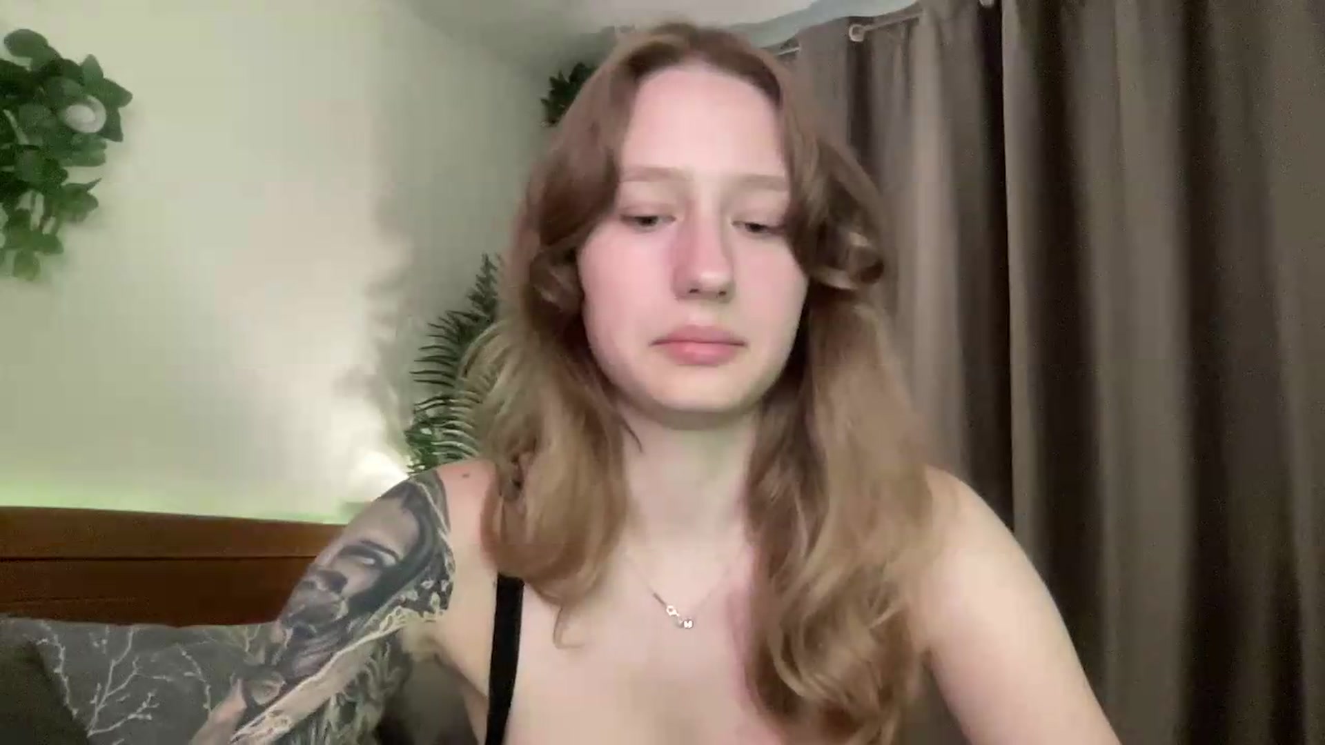 Gallery image thumbnail from Melody_Sabre's myfreecams stream on, 08/15/2026, 08:27 image 10 of 20