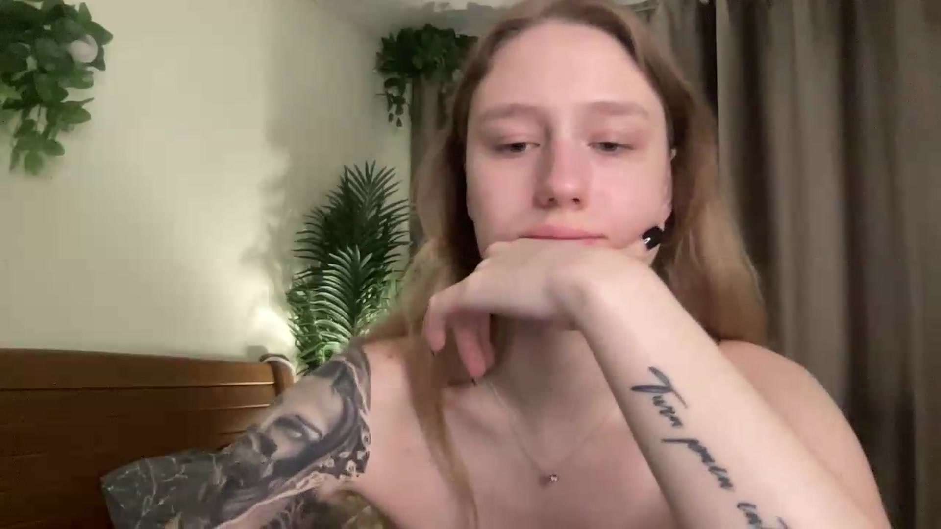 Gallery image thumbnail from Melody_Sabre's myfreecams stream on, 08/15/2026, 13:39 image 13 of 20