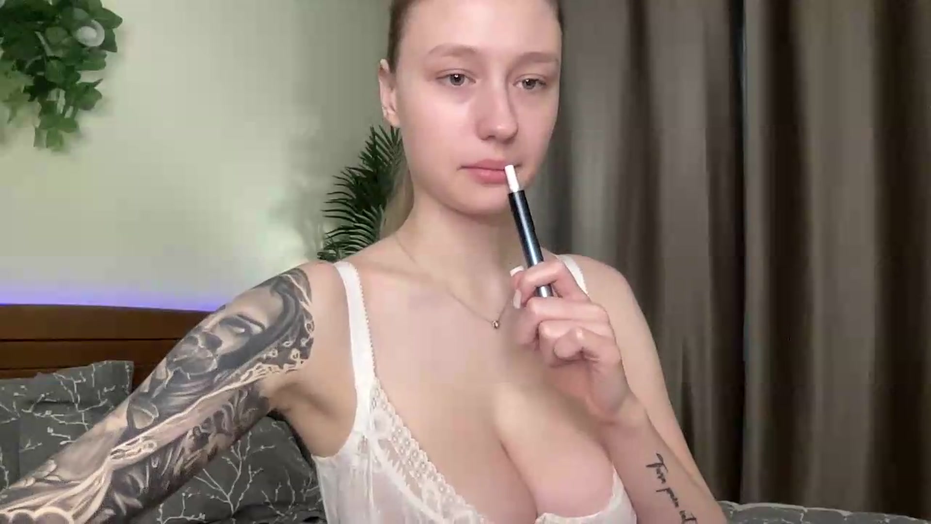 Gallery image thumbnail from Melody_Sabre's myfreecams stream on, 08/17/2026, 08:59 image 19 of 20