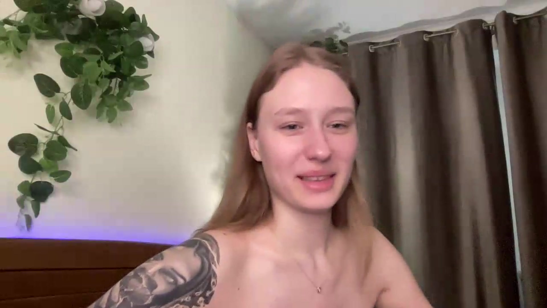 Gallery image thumbnail from Melody_Sabre's myfreecams stream on, 08/17/2026, 12:40 image 15 of 20