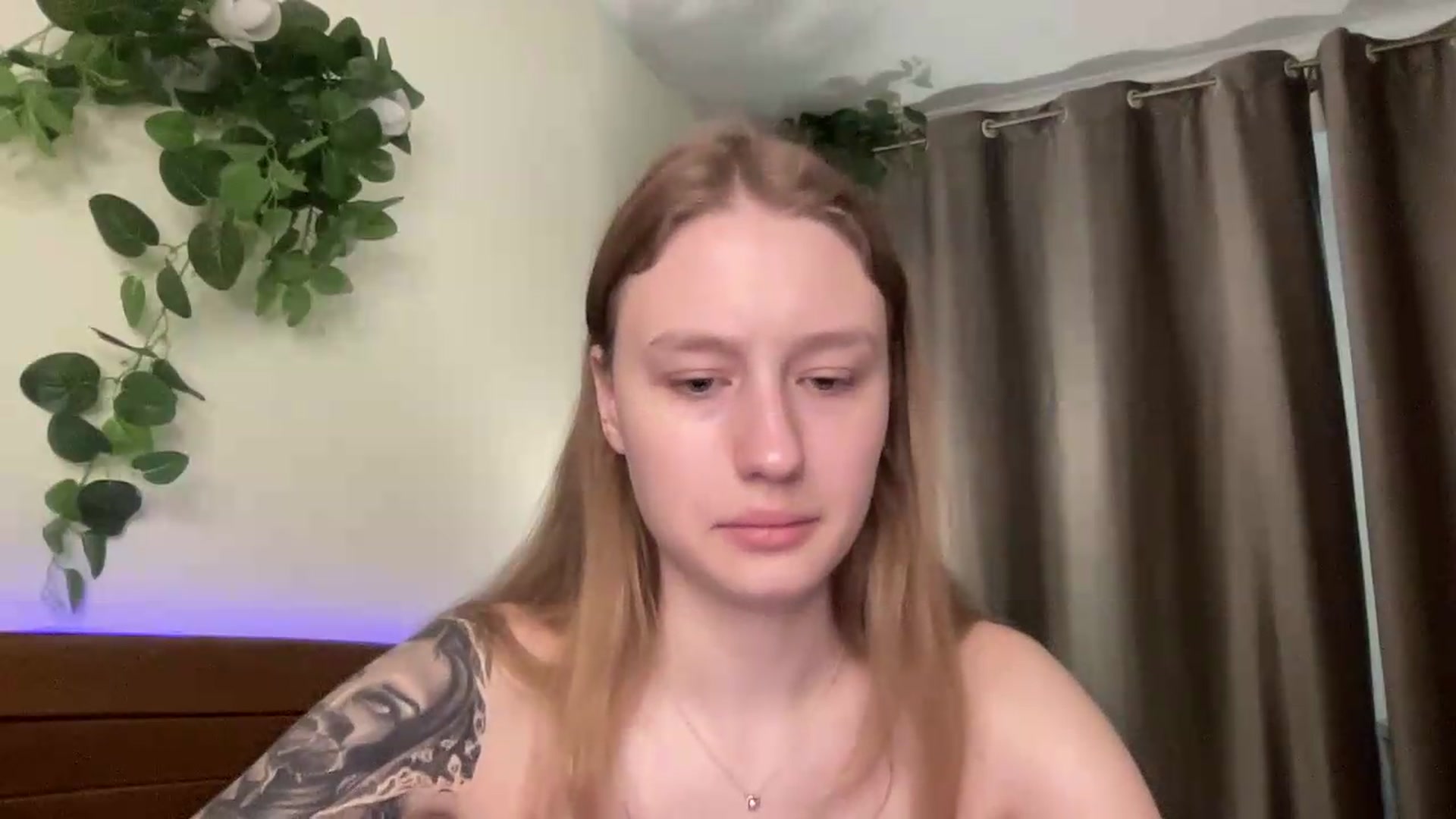 Gallery image thumbnail from Melody_Sabre's myfreecams stream on, 08/17/2026, 12:40 image 10 of 20