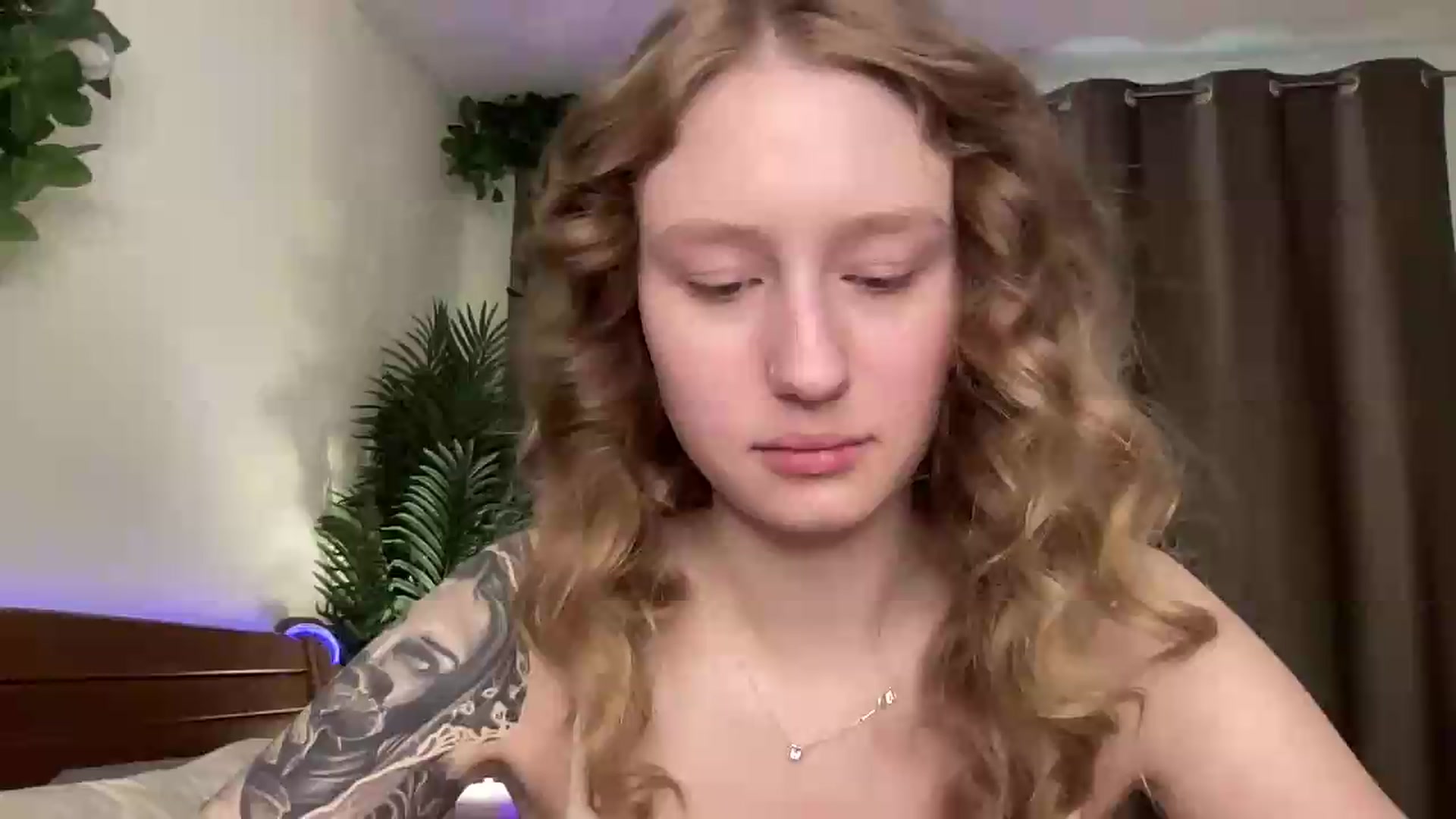 Gallery image thumbnail from Melody_Sabre's myfreecams stream on, 08/18/2026, 07:37 image 1 of 20