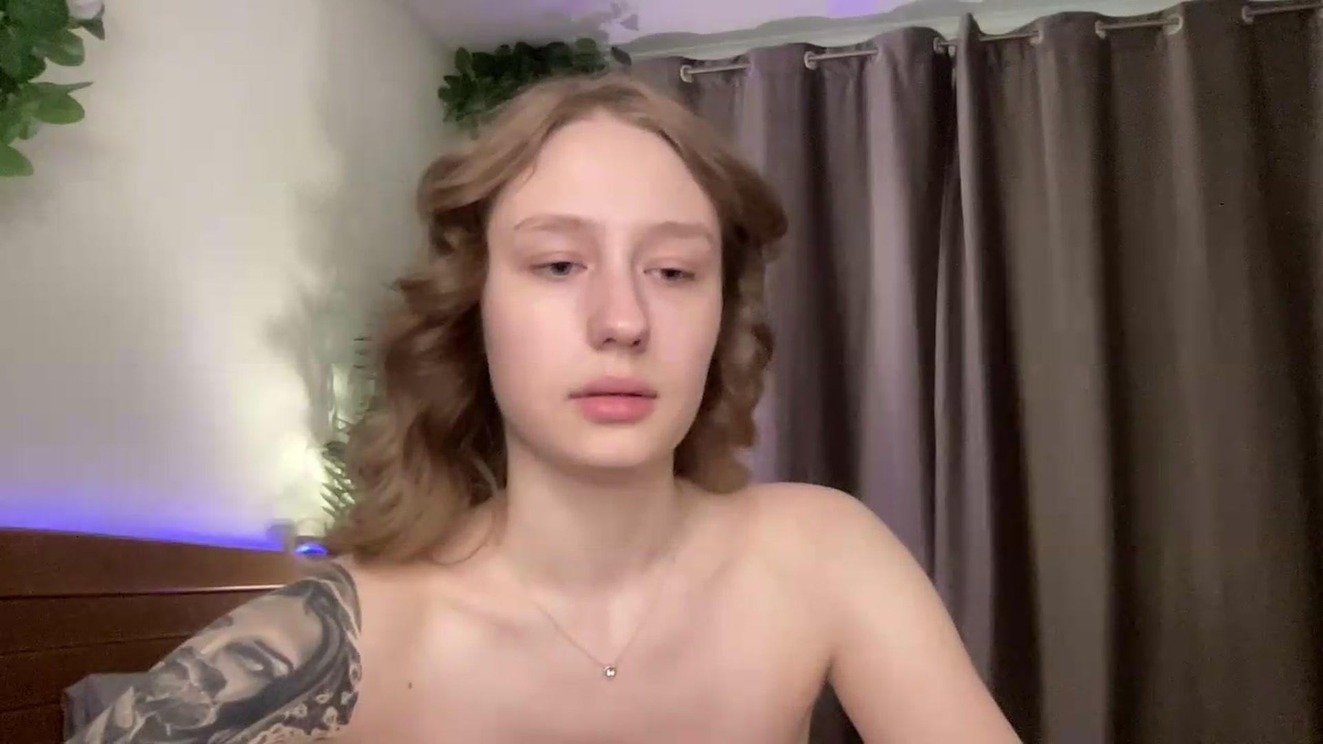 Gallery image thumbnail from Melody_Sabre's myfreecams stream on, 08/18/2026, 09:45 image 7 of 20