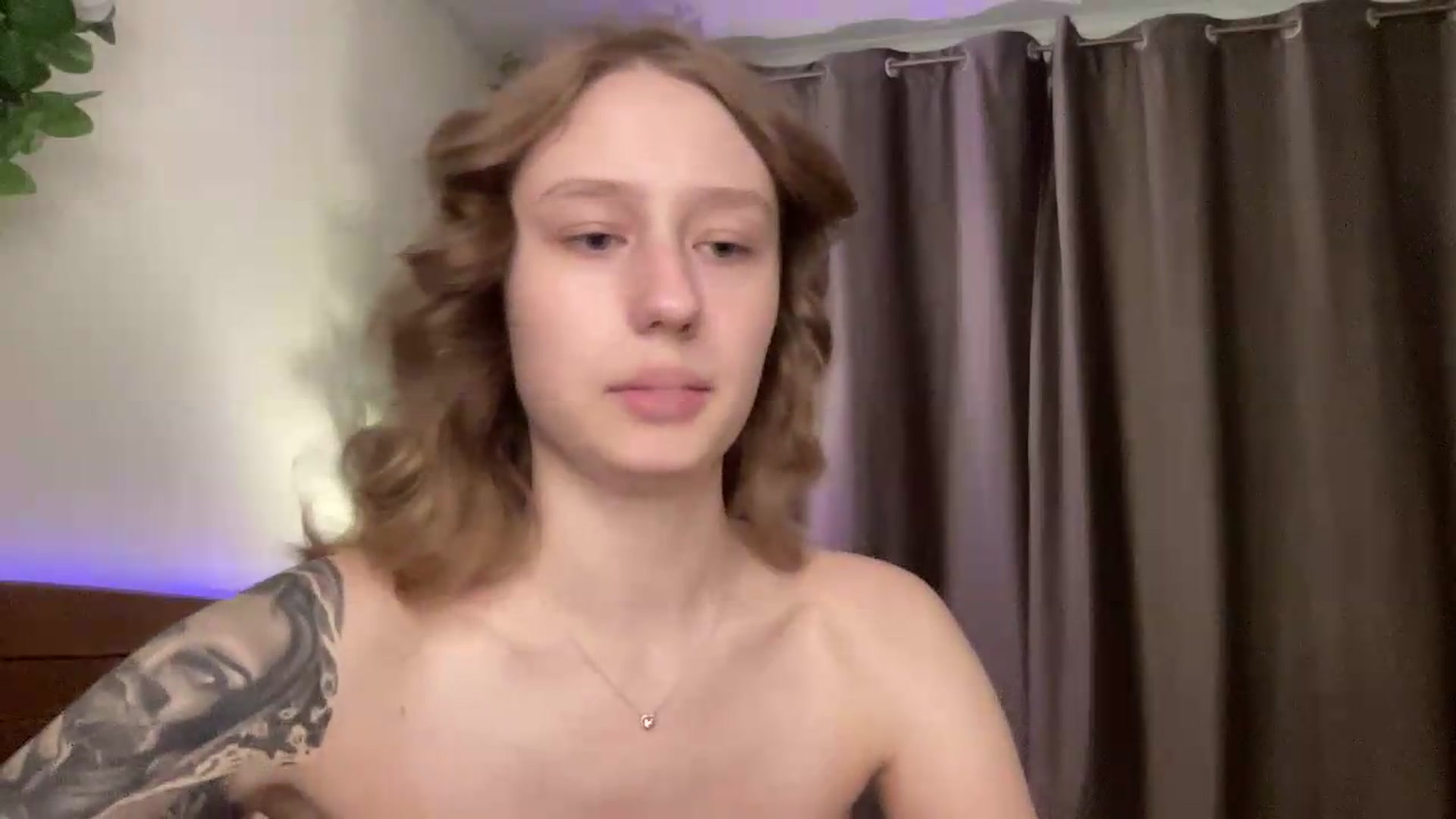 Gallery image thumbnail from Melody_Sabre's myfreecams stream on, 08/18/2026, 09:45 image 8 of 20