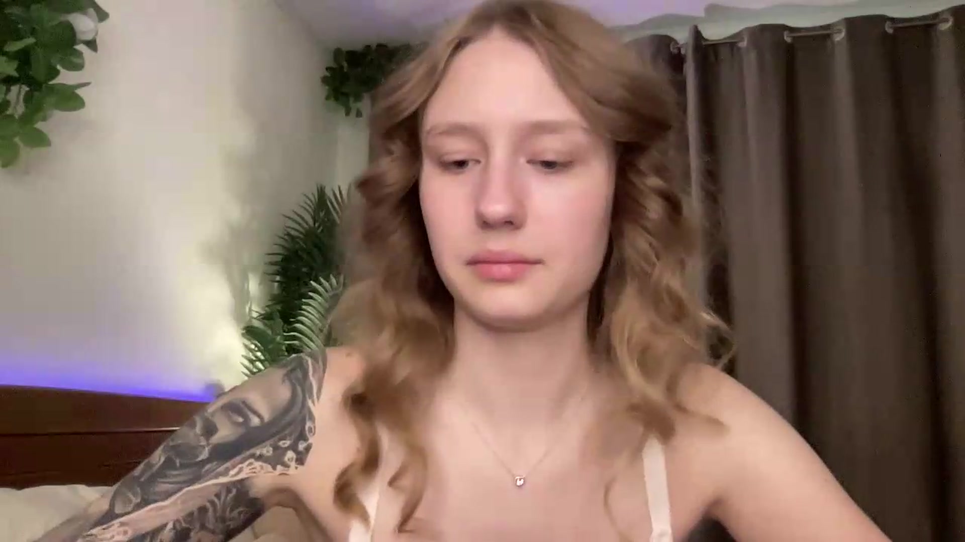 Gallery image thumbnail from Melody_Sabre's myfreecams stream on, 08/18/2026, 10:22 image 19 of 20