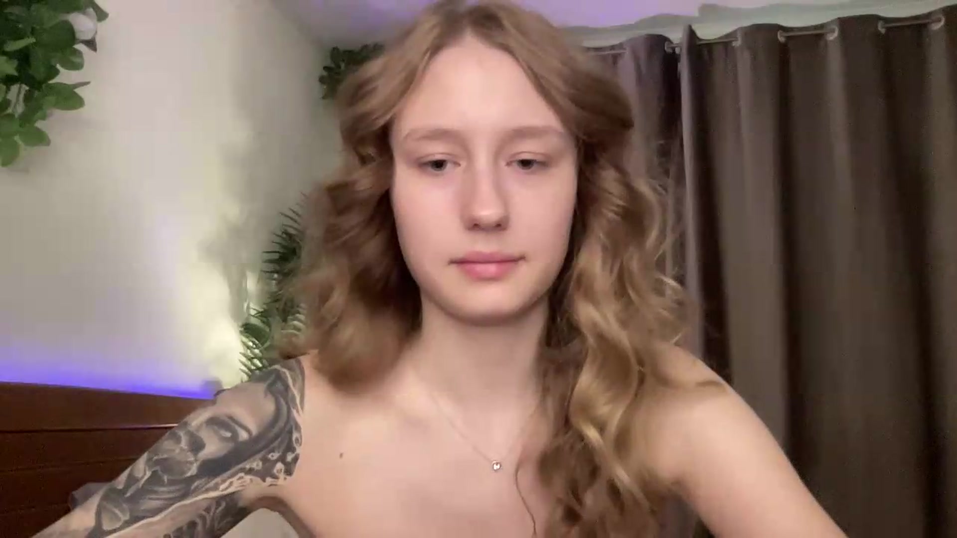 Gallery image thumbnail from Melody_Sabre's myfreecams stream on, 08/18/2026, 10:22 image 3 of 20