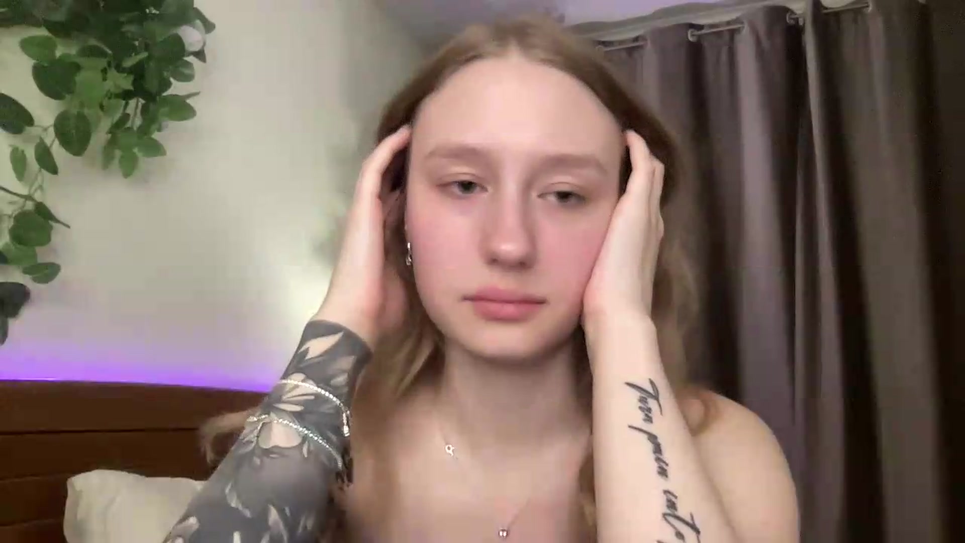 Gallery image thumbnail from Melody_Sabre's myfreecams stream on, 08/18/2026, 22:43 image 8 of 20