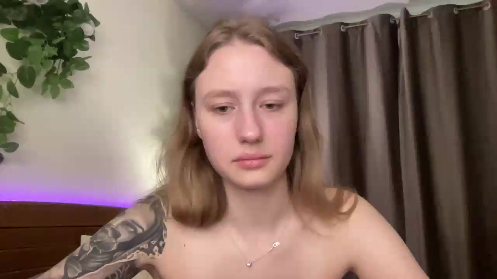 Gallery image thumbnail from Melody_Sabre's myfreecams stream on, 08/19/2026, 10:20 image 19 of 20