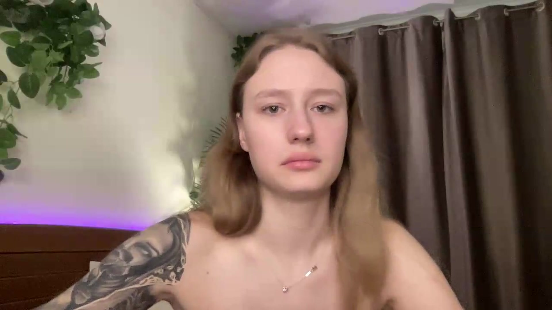 Gallery image thumbnail from Melody_Sabre's myfreecams stream on, 08/19/2026, 10:20 image 14 of 20