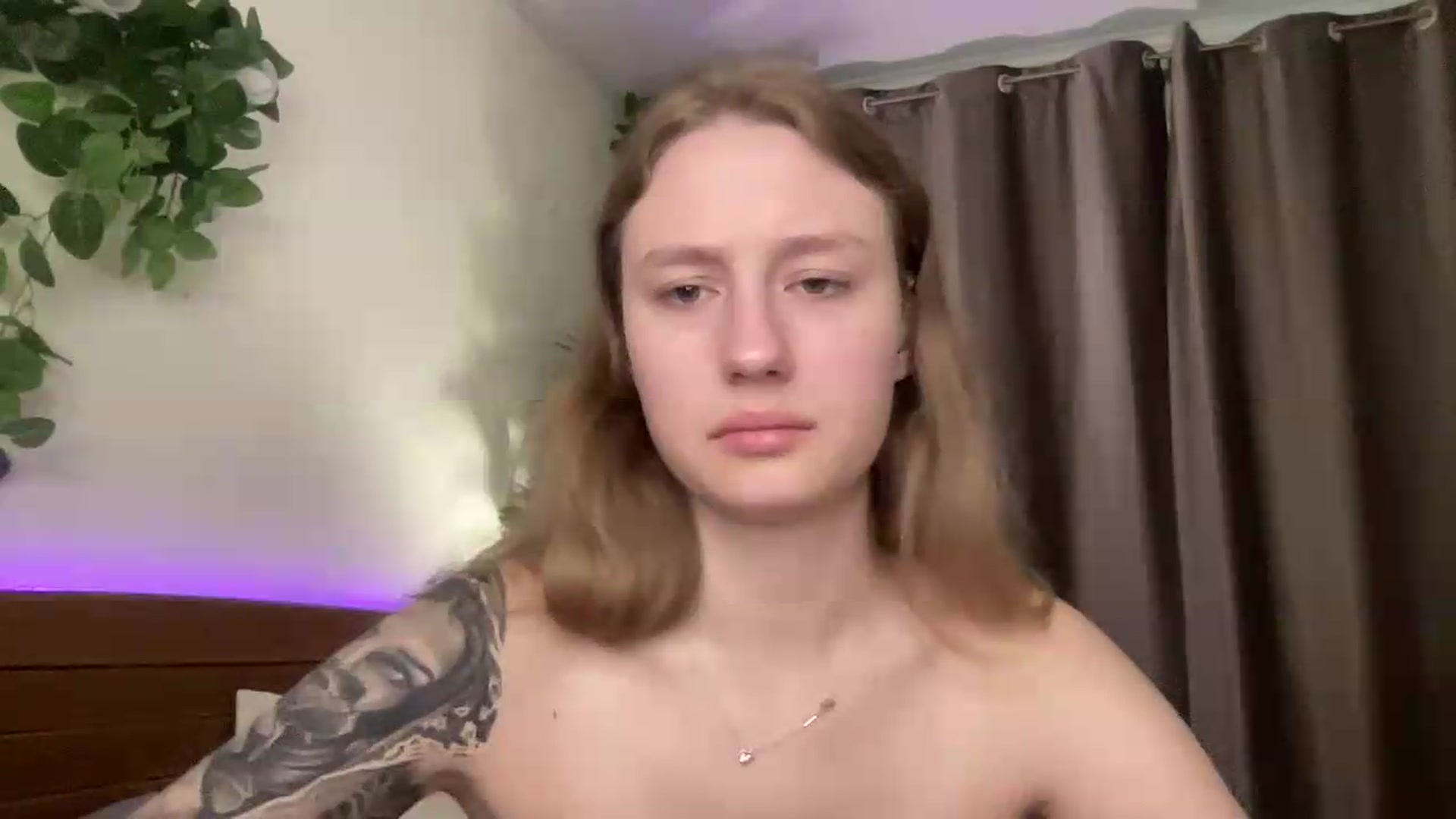 Gallery image thumbnail from Melody_Sabre's myfreecams stream on, 08/19/2026, 10:20 image 18 of 20