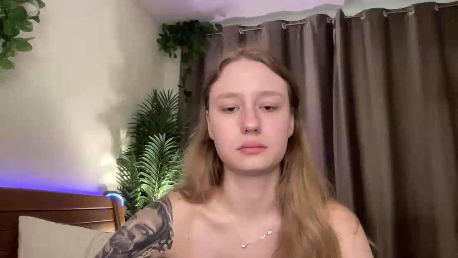 Gallery image thumbnail from Melody_Sabre's myfreecams stream on, 08/19/2026, 12:02 image 10 of 20