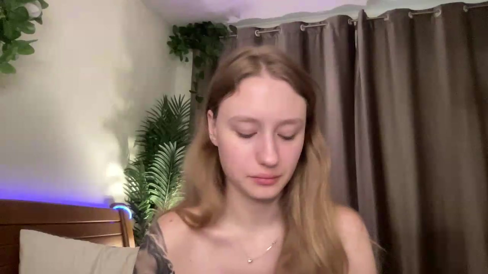Gallery image thumbnail from Melody_Sabre's myfreecams stream on, 08/19/2026, 12:02 image 11 of 20