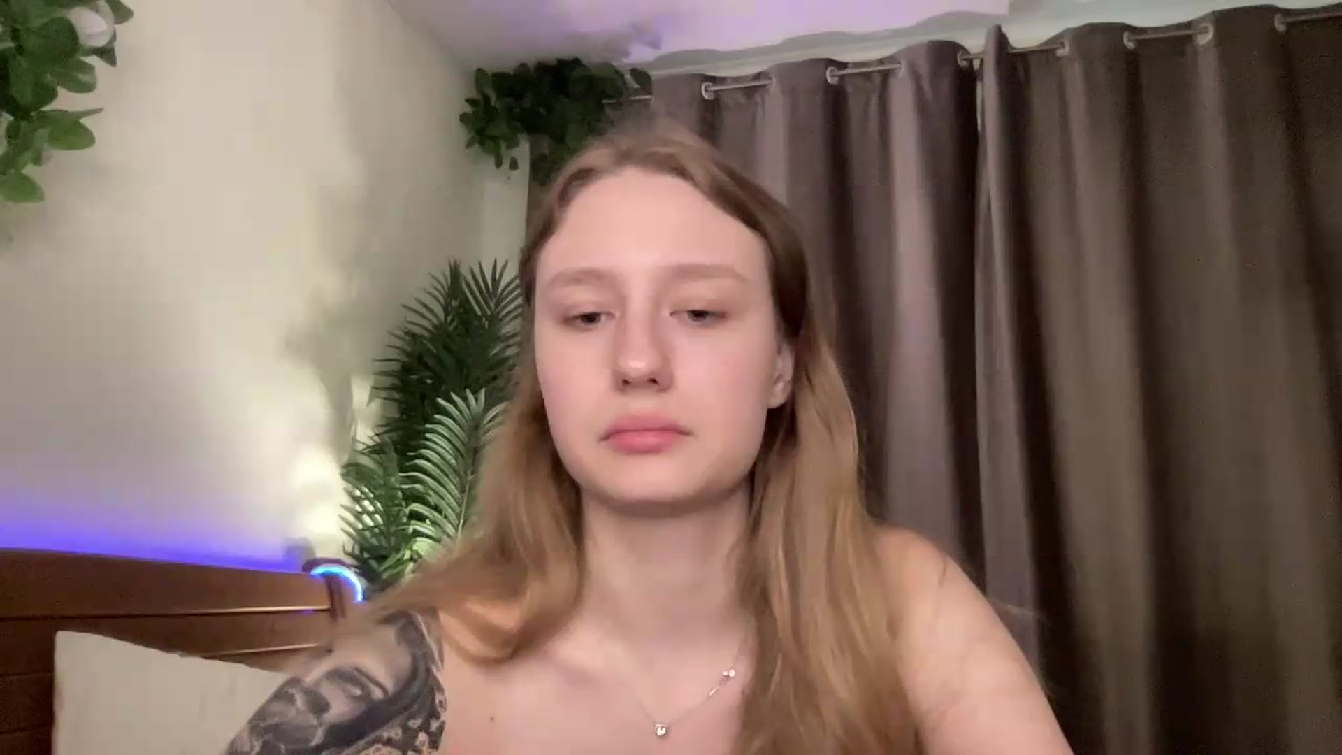 Gallery image thumbnail from Melody_Sabre's myfreecams stream on, 08/19/2026, 12:02 image 12 of 20