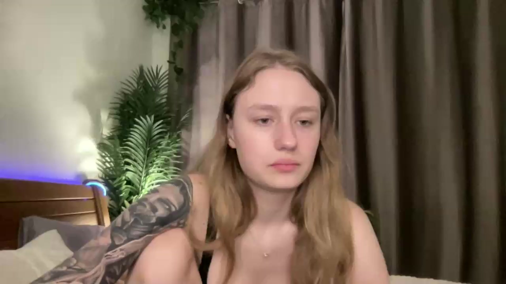 Gallery image thumbnail from Melody_Sabre's myfreecams stream on, 08/19/2026, 12:48 image 19 of 20