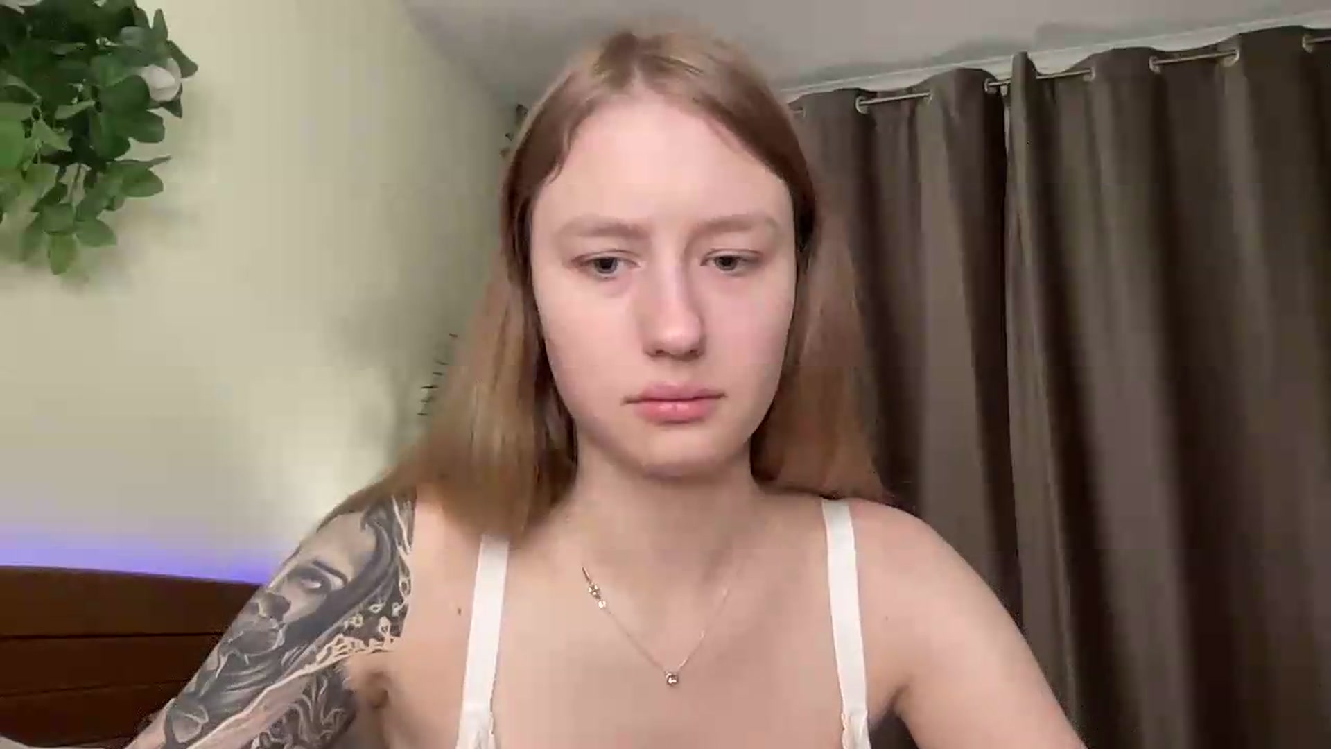 Gallery image thumbnail from Melody_Sabre's myfreecams stream on, 08/20/2026, 08:22 image 9 of 20