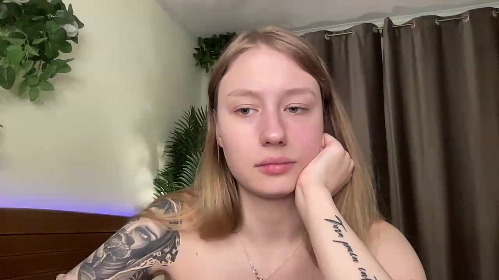 Gallery image thumbnail from Melody_Sabre's myfreecams stream on, 08/20/2026, 11:46 image 16 of 20