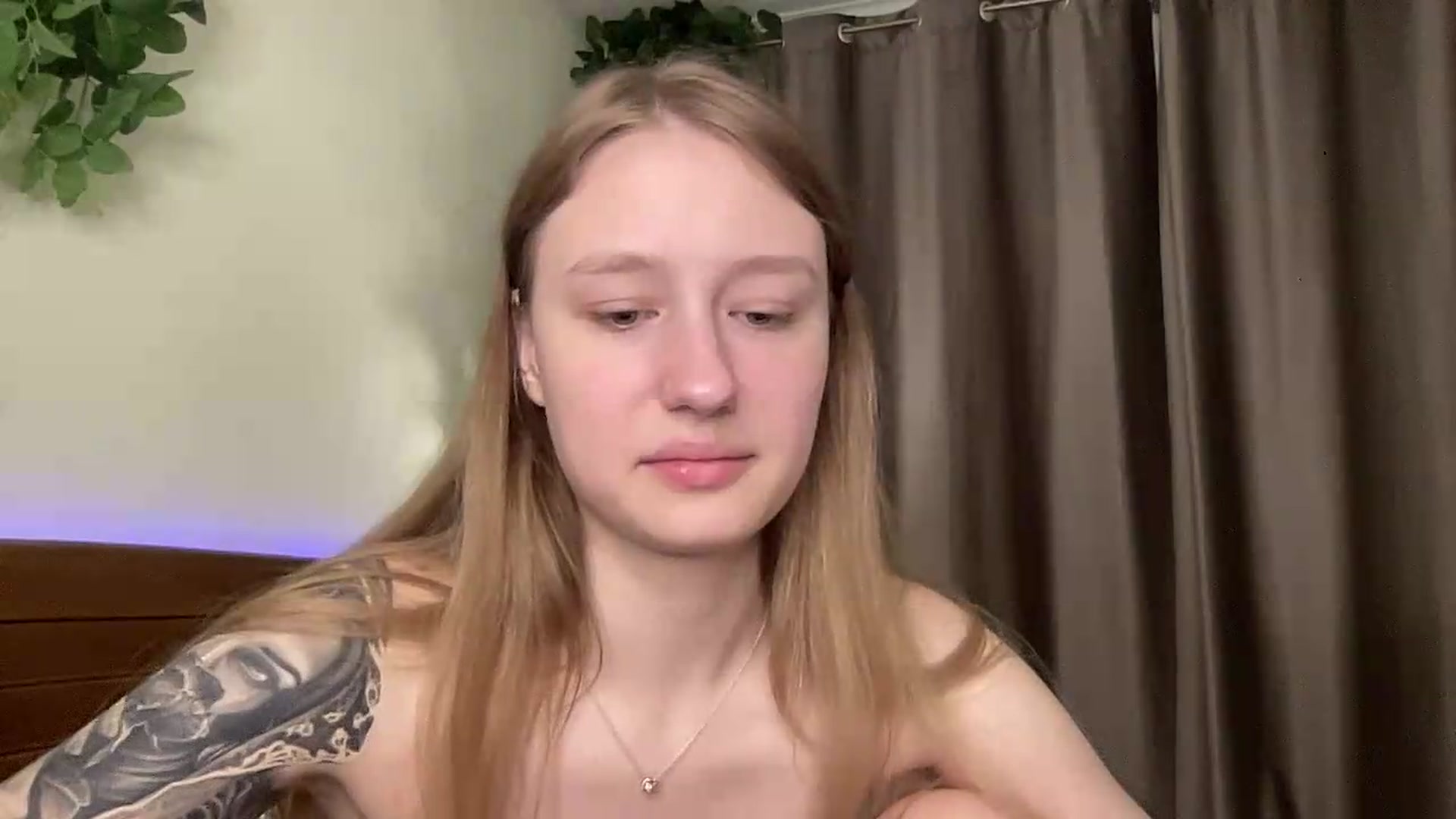 Gallery image thumbnail from Melody_Sabre's myfreecams stream on, 08/20/2026, 12:51 image 17 of 20