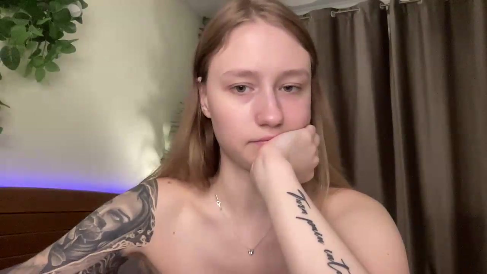 Gallery image thumbnail from Melody_Sabre's myfreecams stream on, 08/20/2026, 14:11 image 7 of 20