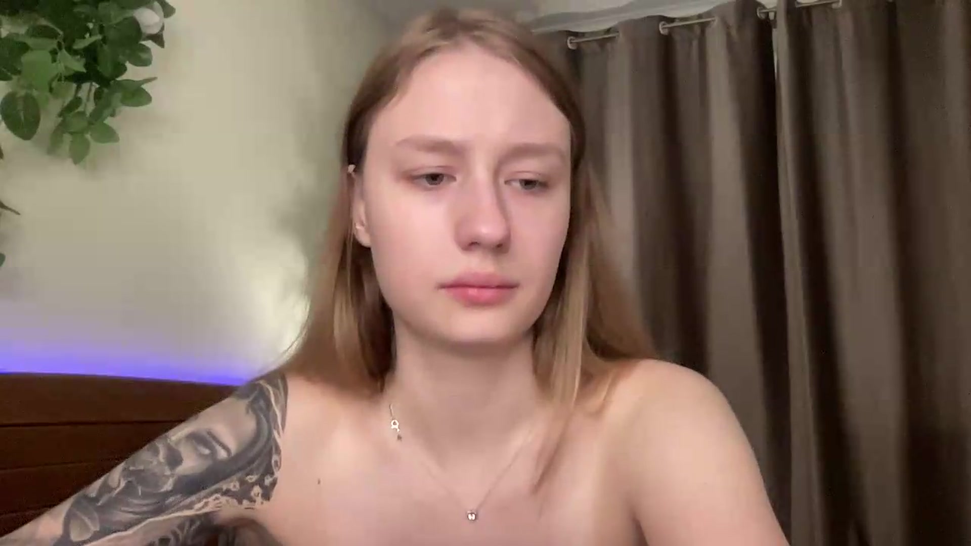 Gallery image thumbnail from Melody_Sabre's myfreecams stream on, 08/20/2026, 14:11 image 11 of 20