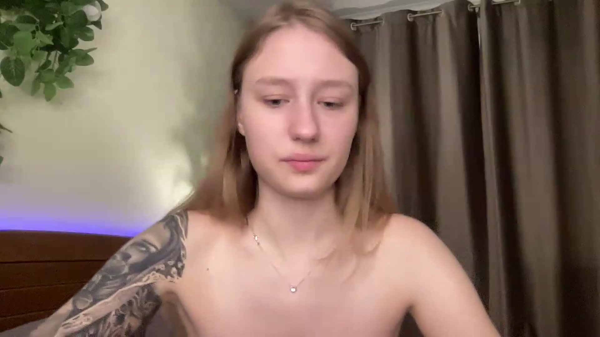 Gallery image thumbnail from Melody_Sabre's myfreecams stream on, 08/20/2026, 14:11 image 15 of 20