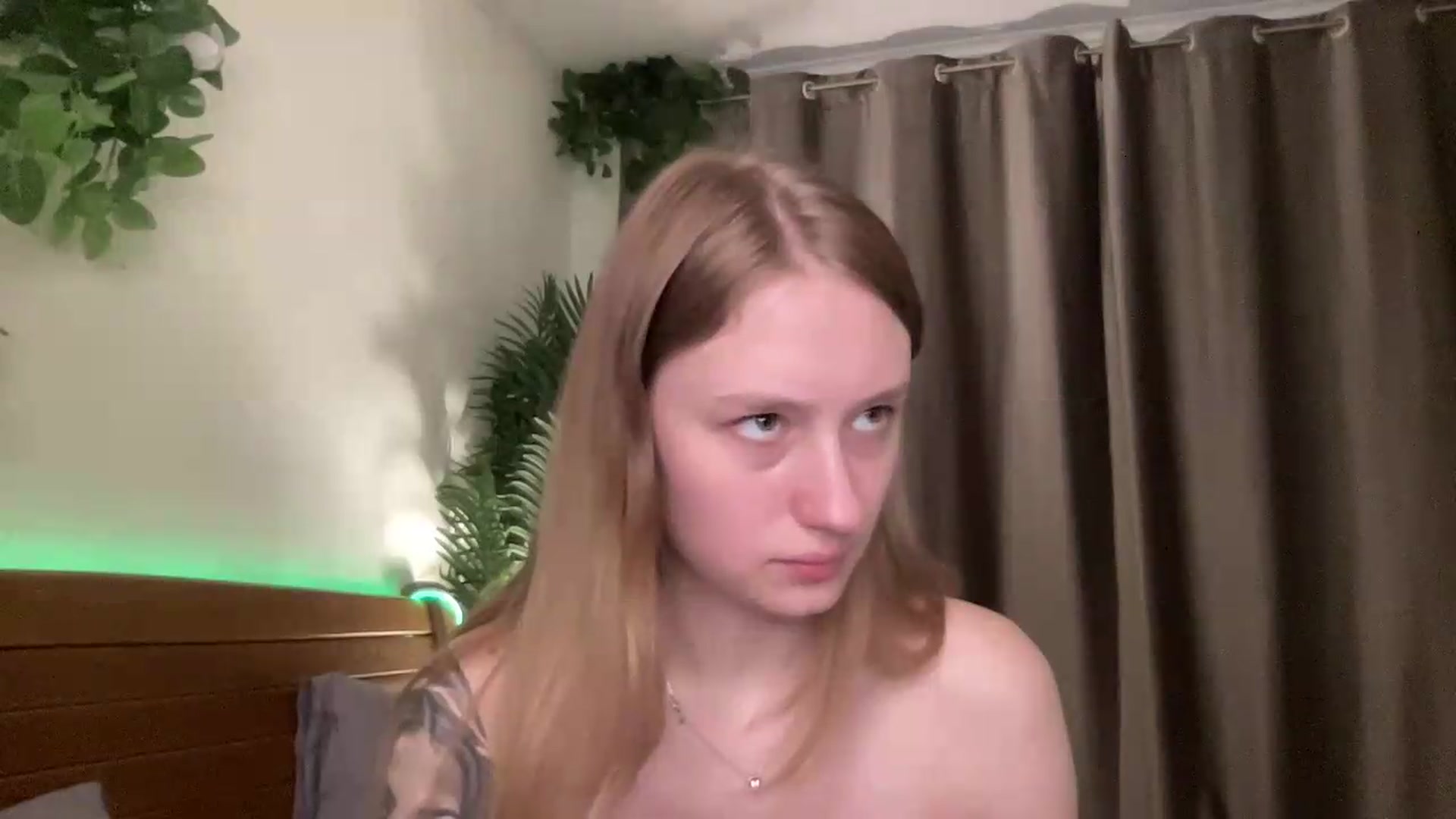 Gallery image thumbnail from Melody_Sabre's myfreecams stream on, 08/20/2026, 15:30 image 3 of 20