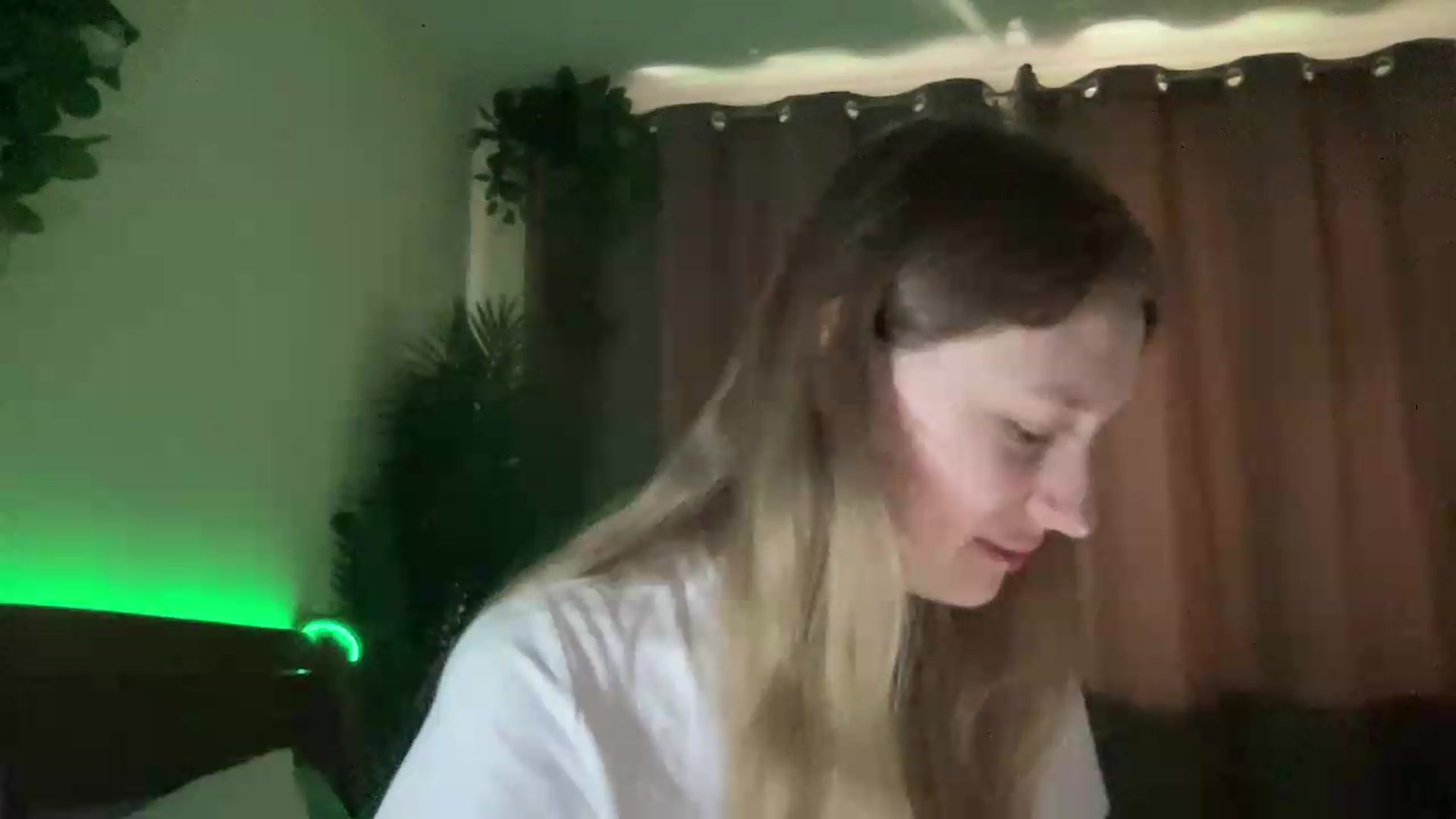 Gallery image thumbnail from Melody_Sabre's myfreecams stream on, 08/22/2026, 07:37 image 2 of 20