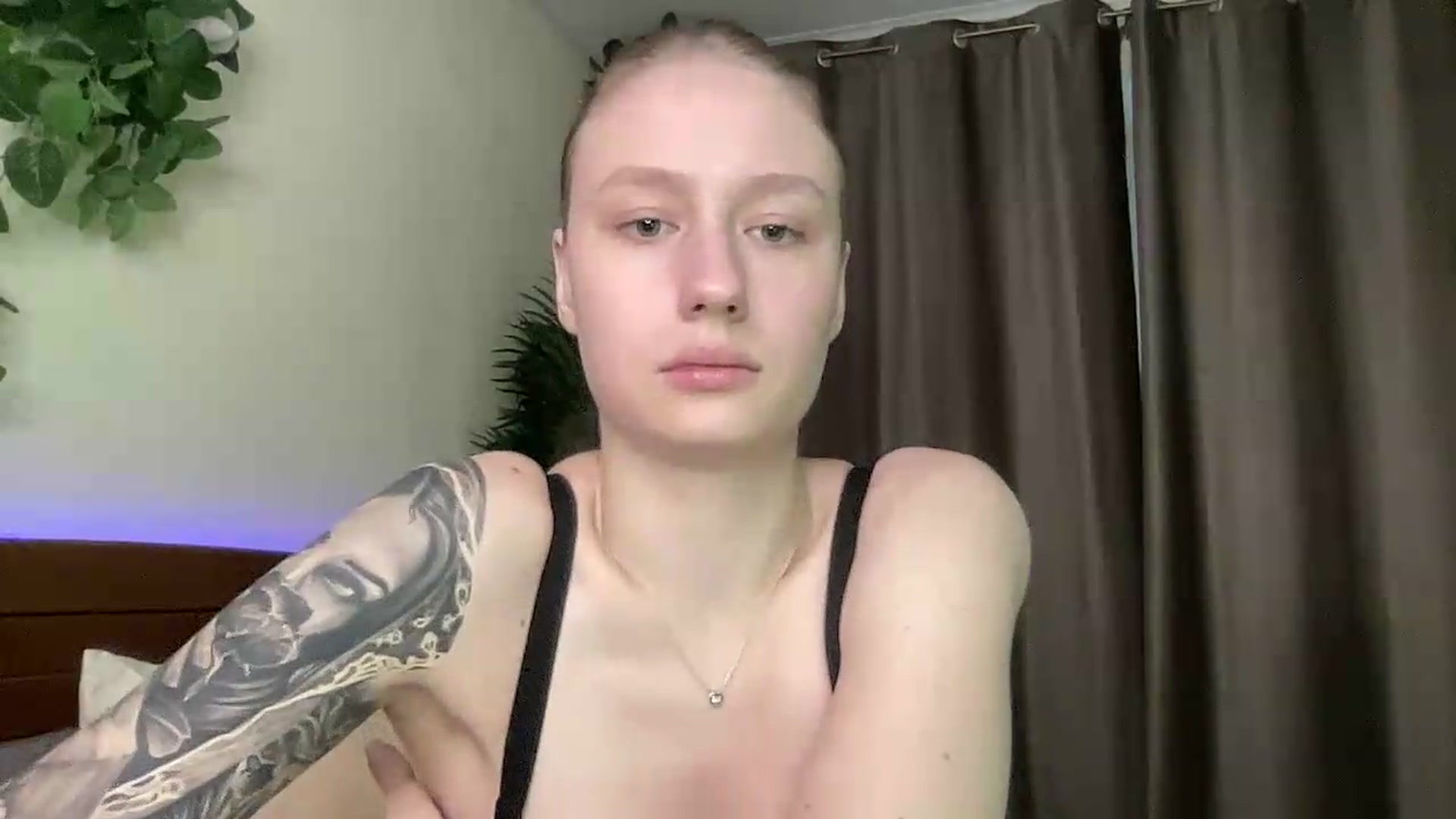 Gallery image thumbnail from Melody_Sabre's myfreecams stream on, 08/22/2026, 11:51 image 7 of 20