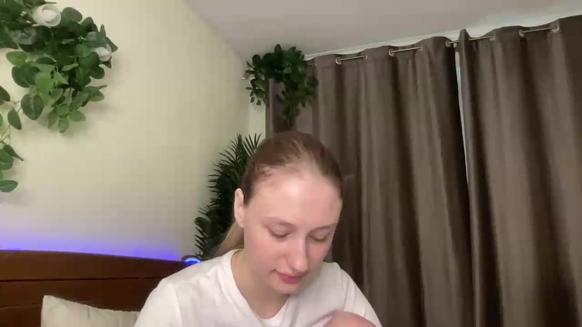 Gallery image thumbnail from Melody_Sabre's myfreecams stream on, 08/22/2026, 13:13 image 5 of 20