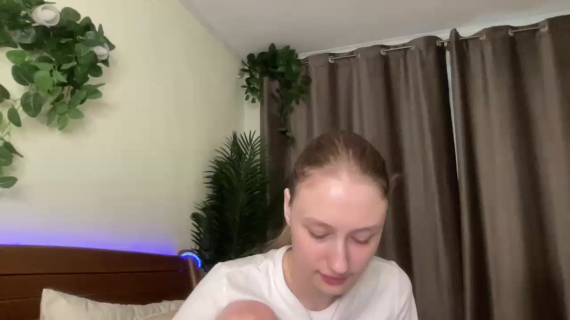 Gallery image thumbnail from Melody_Sabre's myfreecams stream on, 08/22/2026, 13:13 image 3 of 20